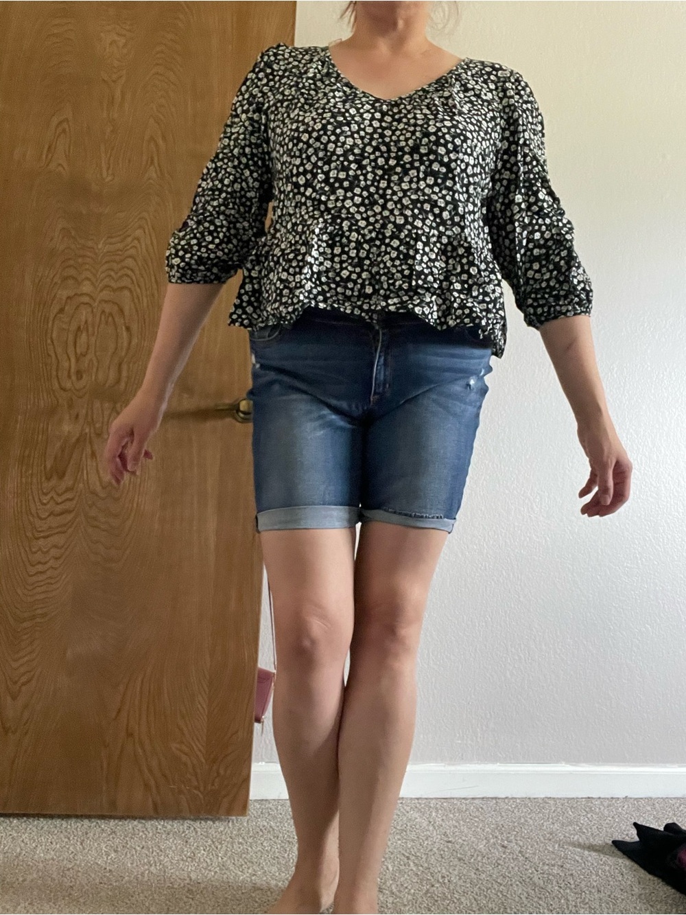 Black & White Floral V-Neck Blouse